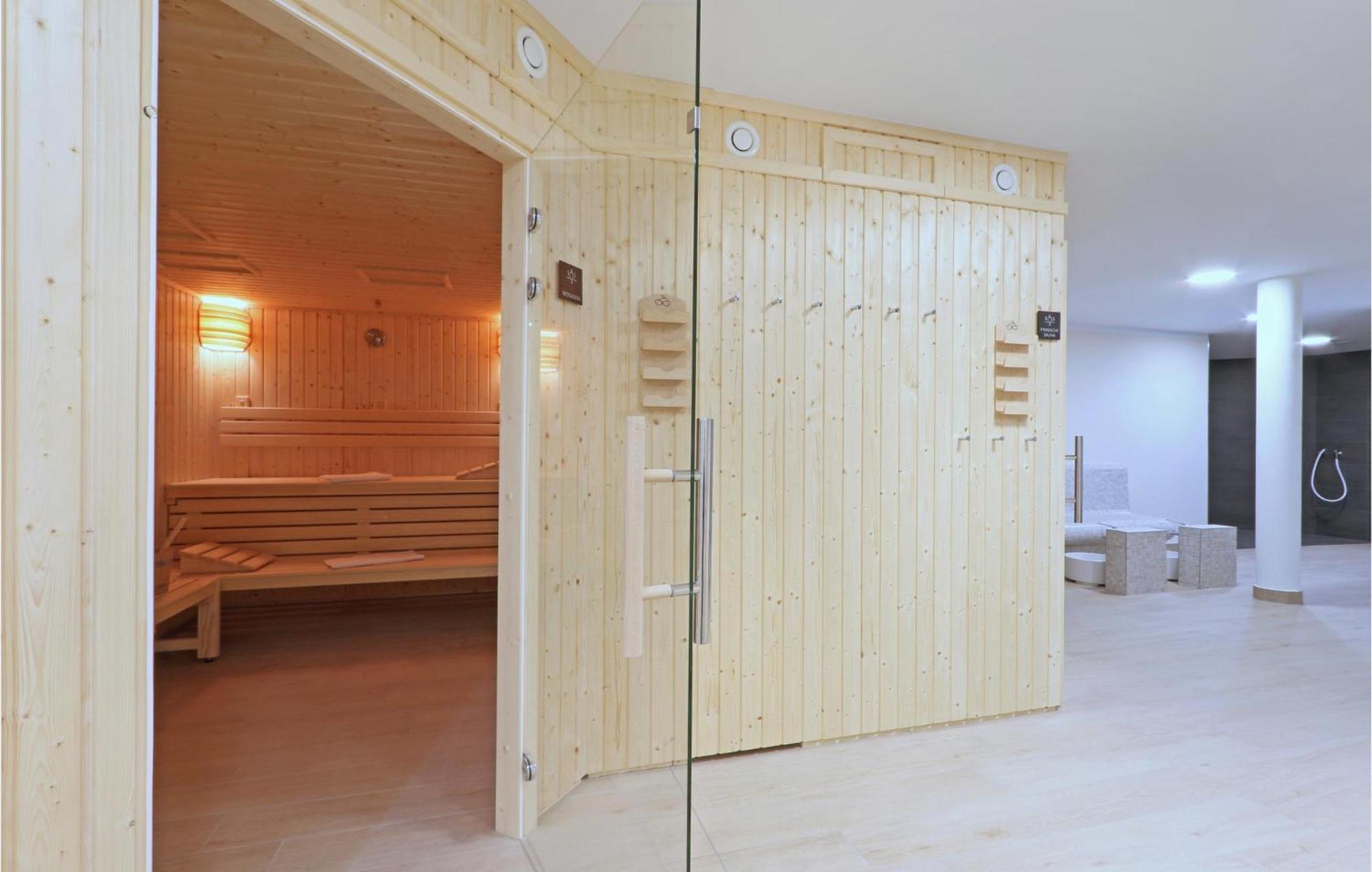 Nice apartment in Ostseebad Boltenhagen with 1 Bedrooms, Sauna&WiFi Buitenkant foto