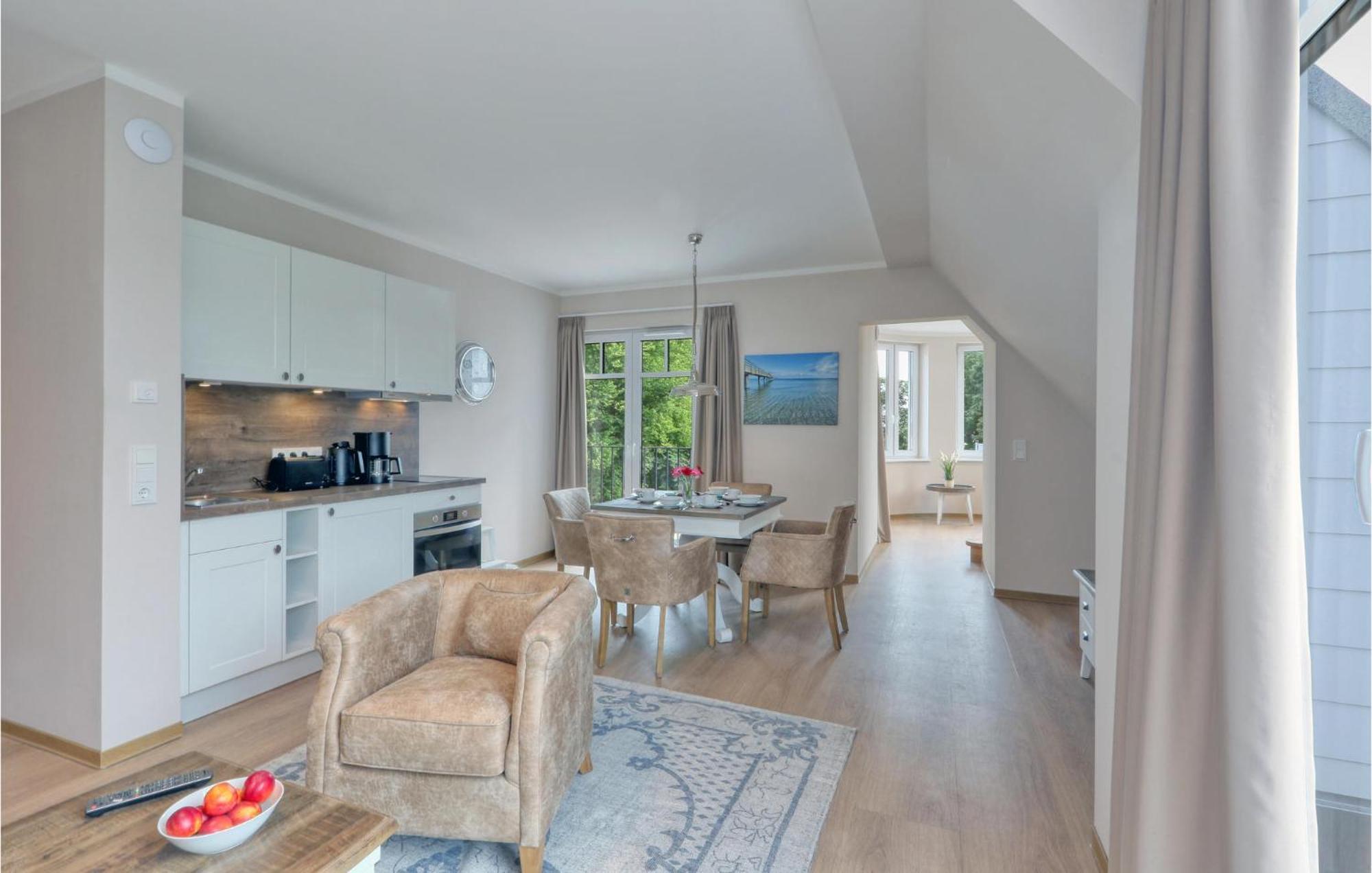 Nice apartment in Ostseebad Boltenhagen with 1 Bedrooms, Sauna&WiFi Buitenkant foto